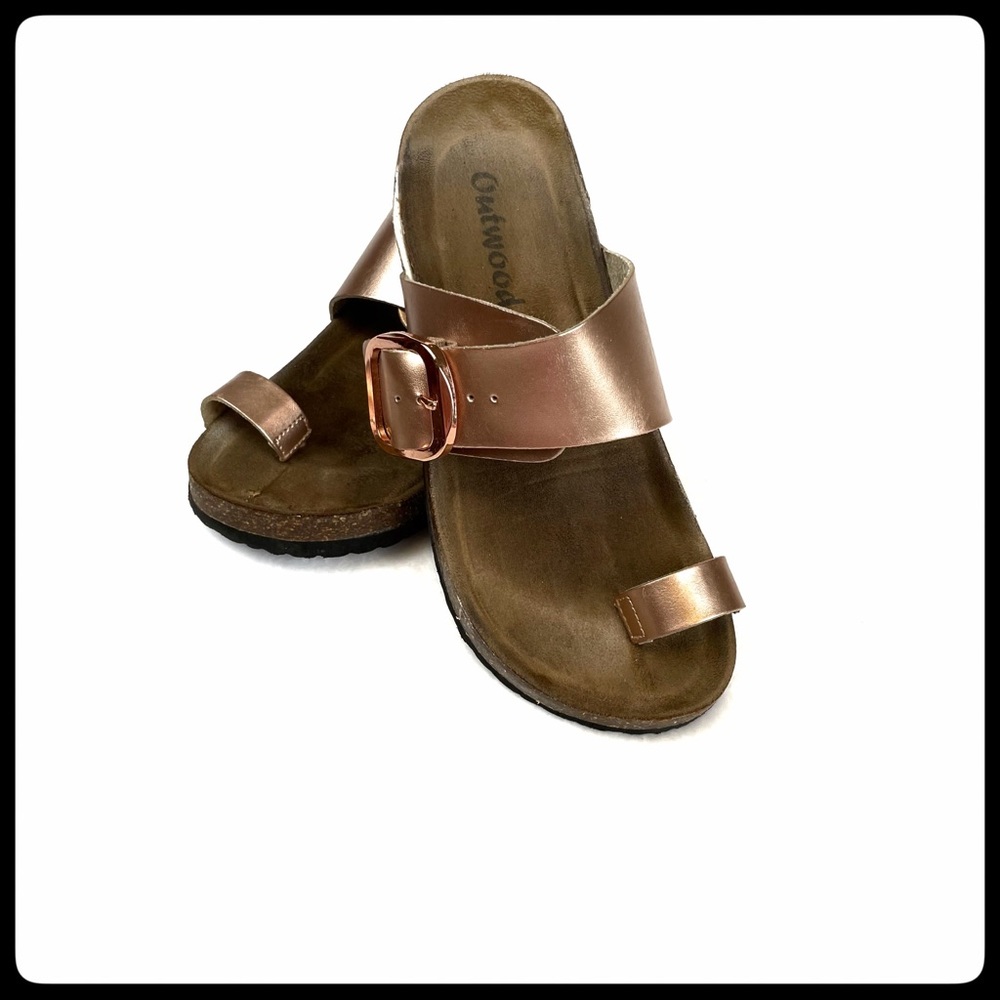 Outwoods sandals with cork footbed